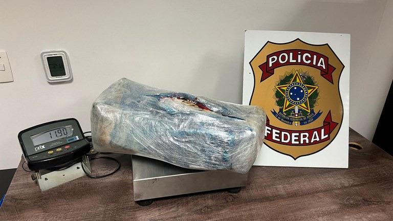 Passageira de Manaus é presa pela PF com 12kg de drogas no aeroporto de SP