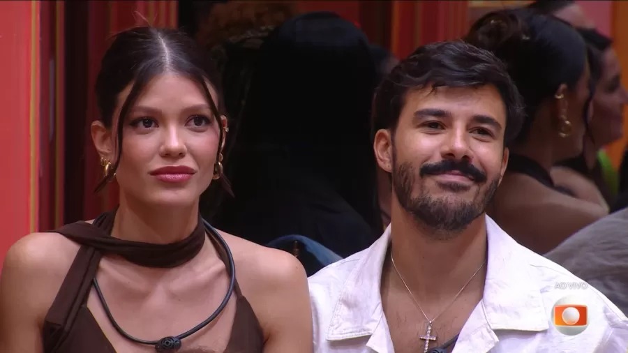 Mãe de Vitória Strada detona Mateus em post: "traidor"