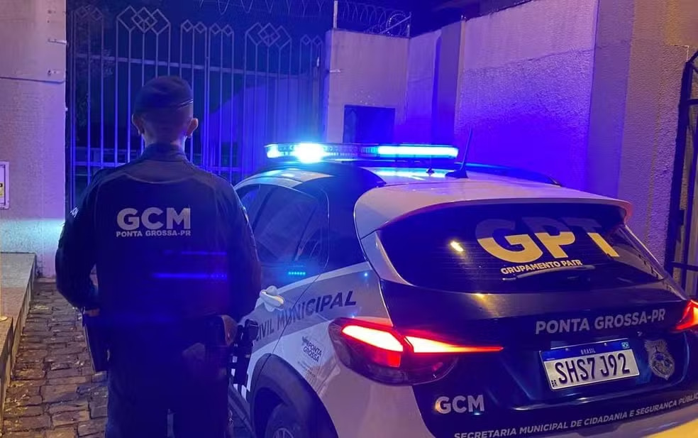 Mulher é mantida em cárcere privado e estuprada por namorado e amigo no Paraná