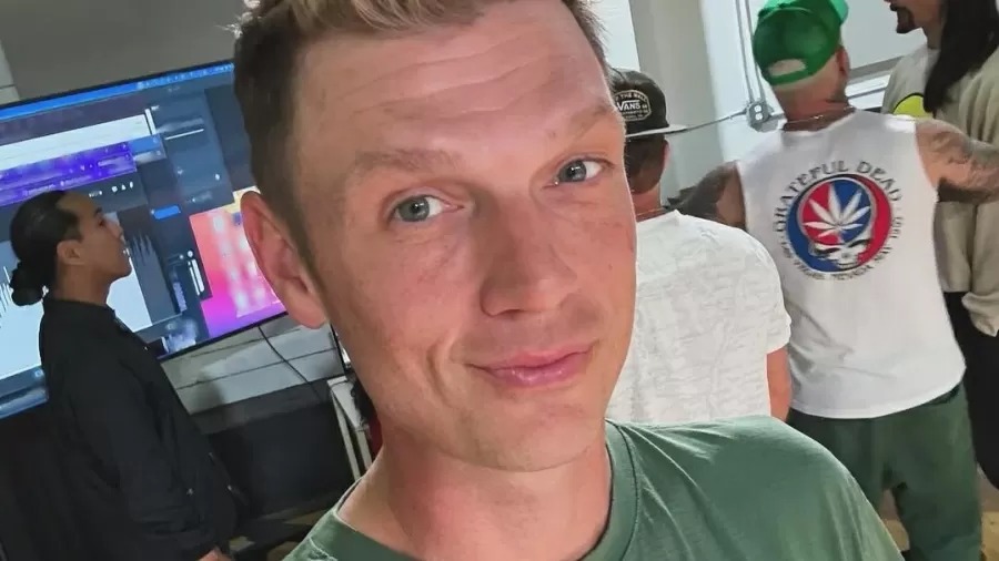 Mulher acusa Nick Carter de tê-la infectado com ISTs