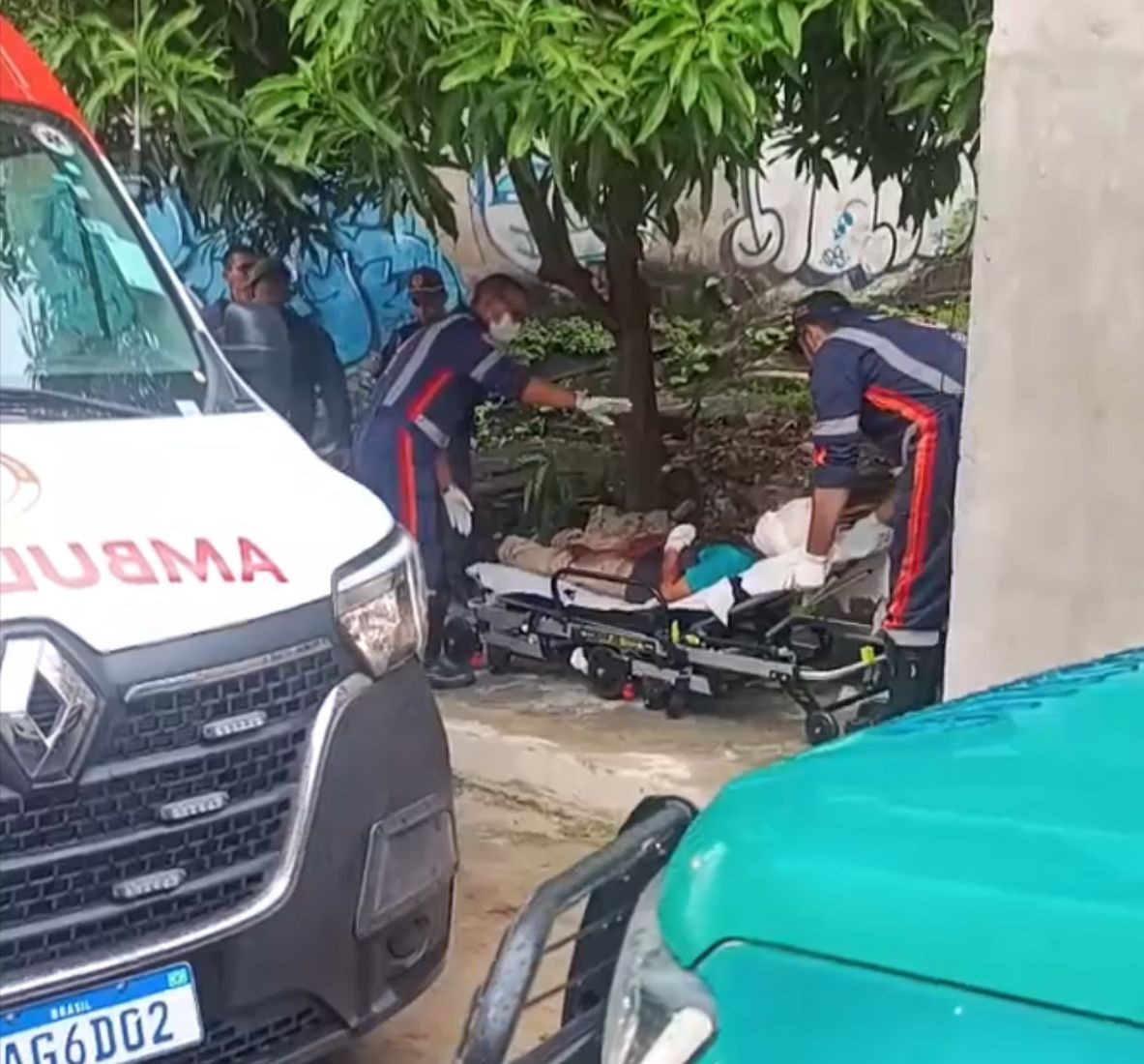 Homem tem orelha decepada durante briga em Manaus