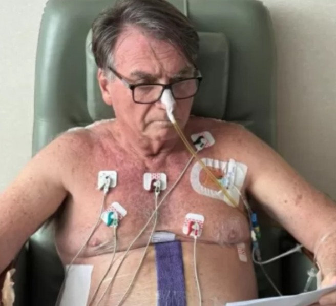 STF intima Bolsonaro em hospital após live para vender capacete