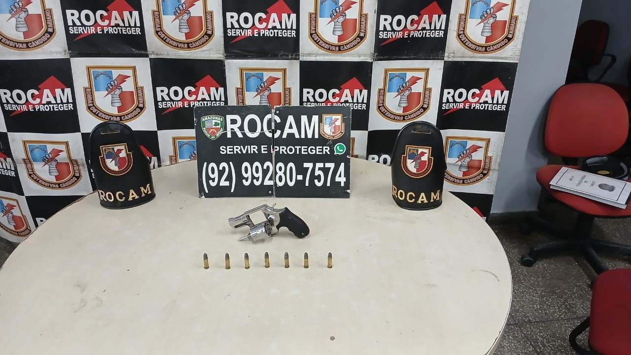 Homem com ficha extensa é preso por ameaçar vizinhos com arma no São José