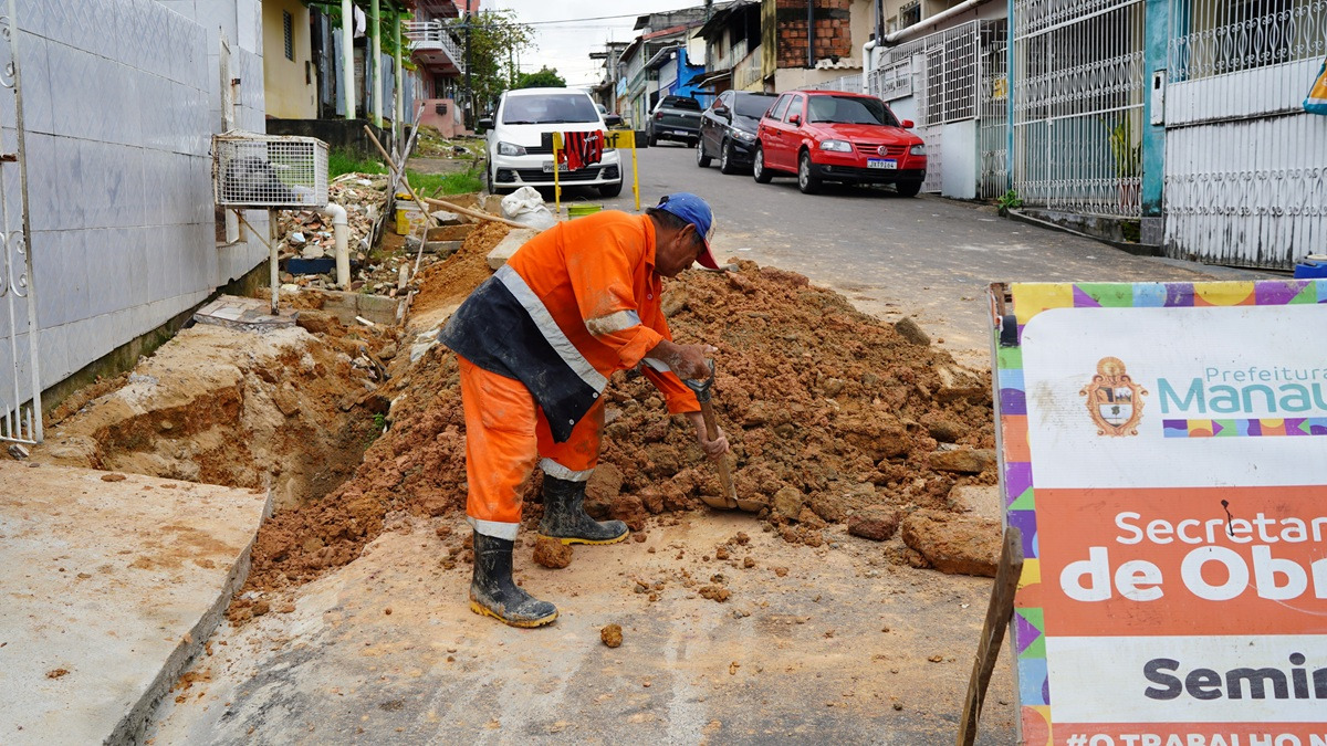 Rede de drenagem é substituída para evitar alagamentos no São Jorge
