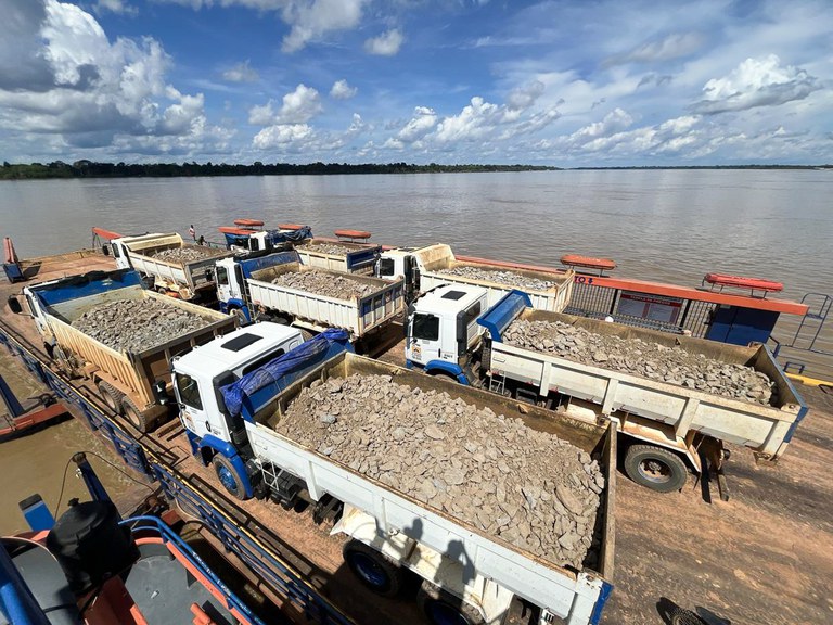 DNIT atua emergencialmente para restabelecer o tráfego na Transamazônica