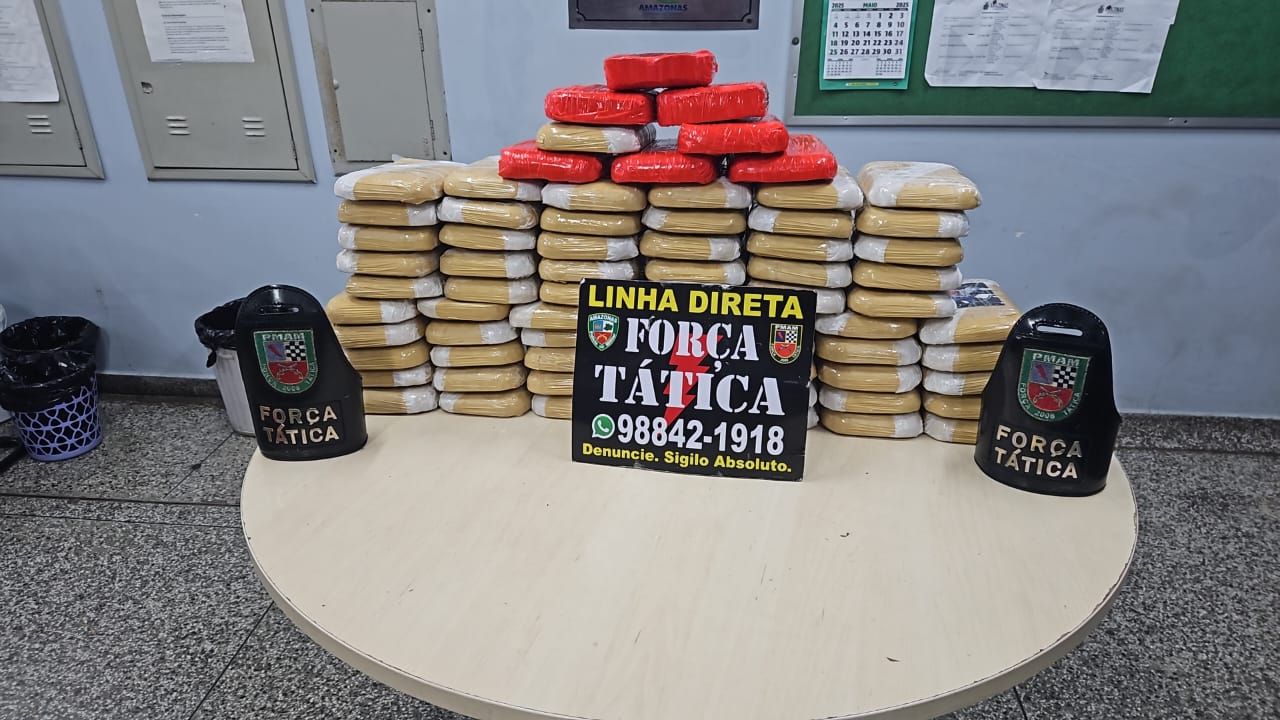PM encontra 73 quilos de drogas casa abandonada no Tarumã