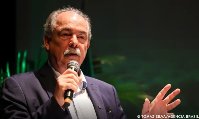 Presidente do BNDES propõe taxar bets para aumentar arrecadação