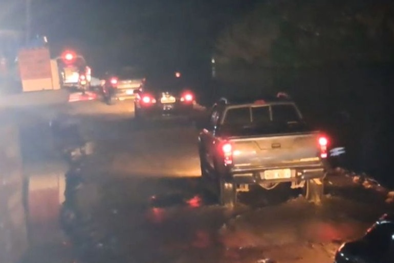 Trecho da BR-319 interditado é parcialmente reaberto para veículos leves