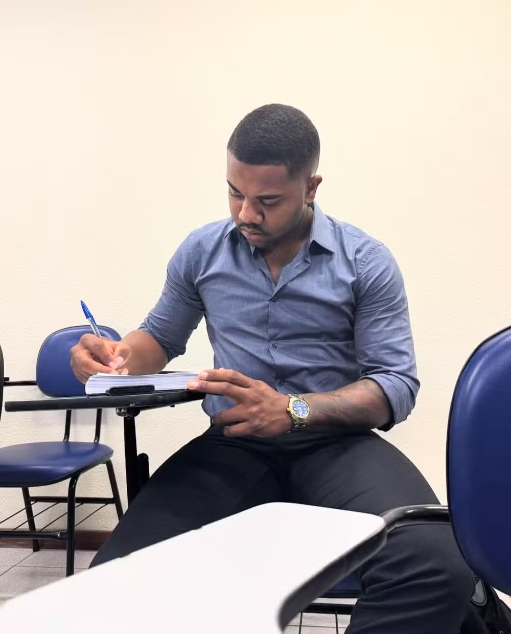 Davi Brito abandona curso de Direito e investe em novo sonho