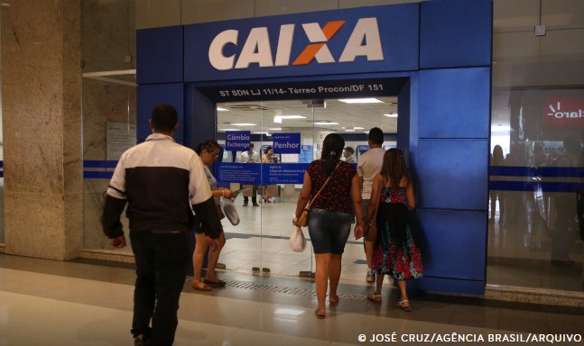 Caixa libera abono salarial para nascidos em julho e agosto
