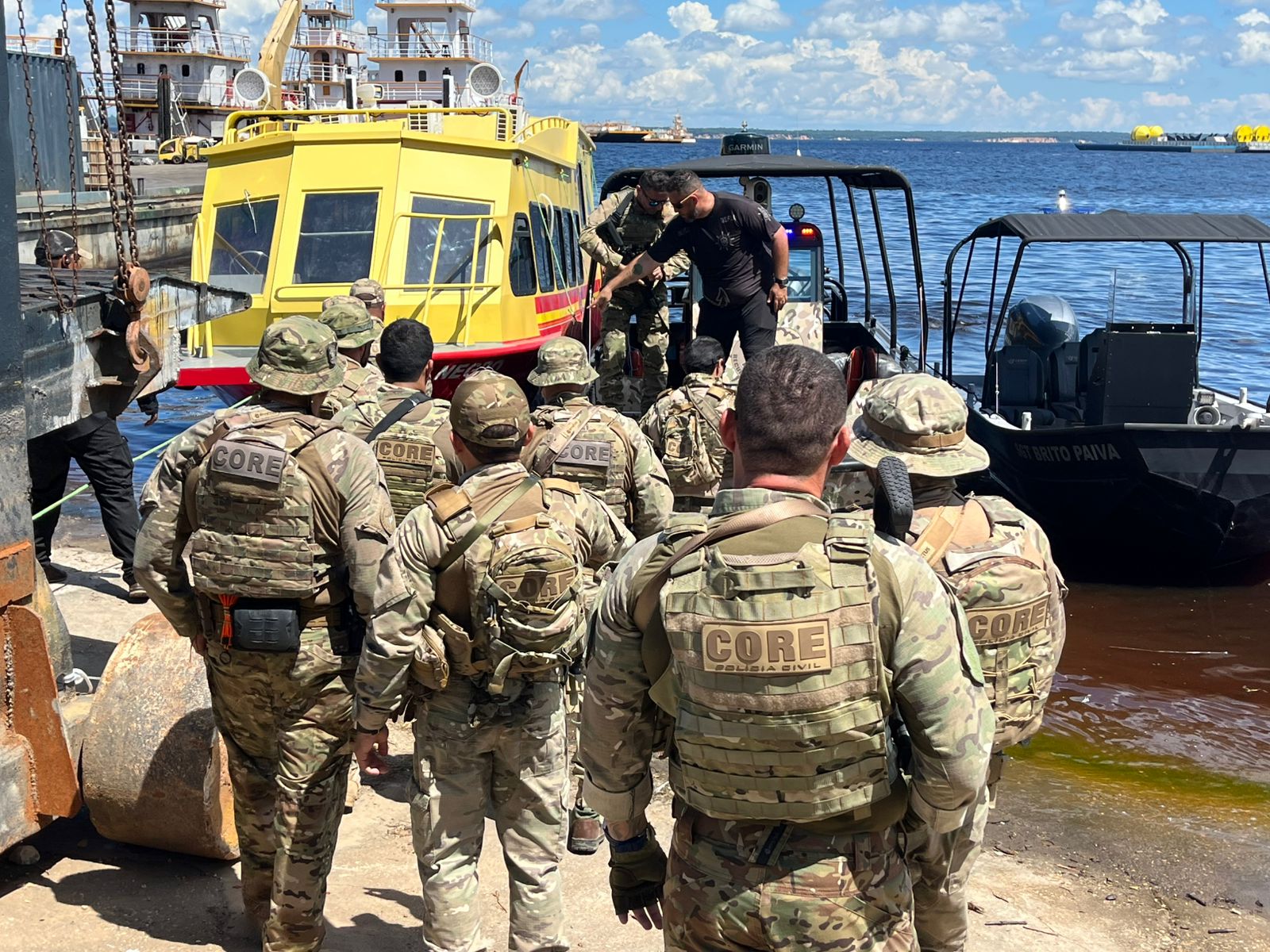 Amazonas reforça guerra ao crime com entrega de novas lanchas blindadas