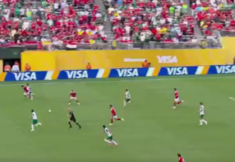 Alerta de tempestade interrompe jogo entre Palmeiras e Al Ahly