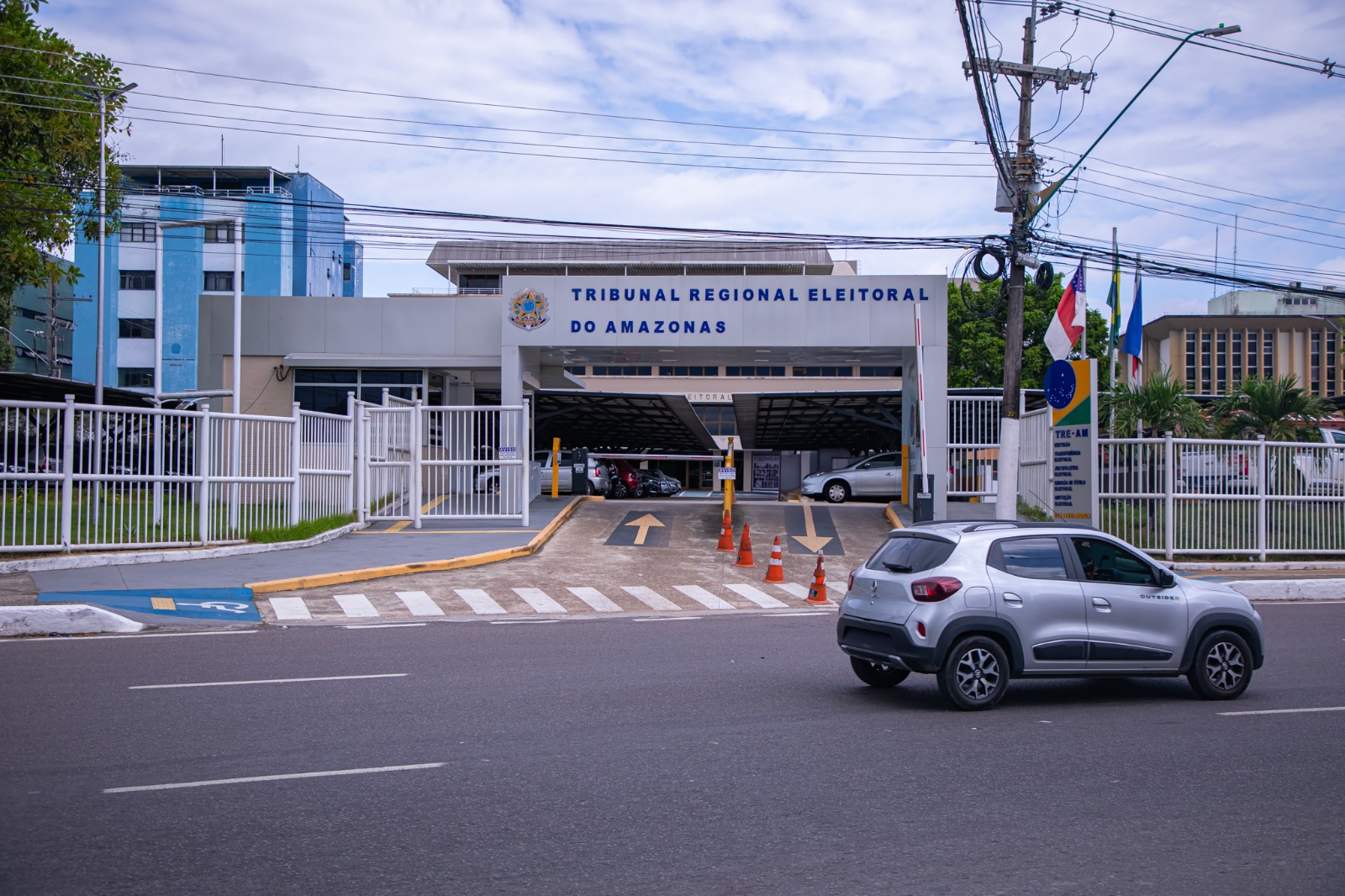 TRE-AM inicia convocação de aprovados no concurso unificado