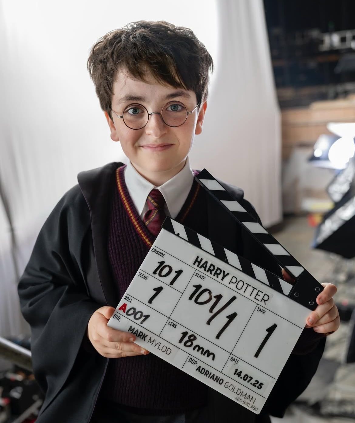 HBO divulga 1ª foto do novo Harry Potter e dá início às gravações