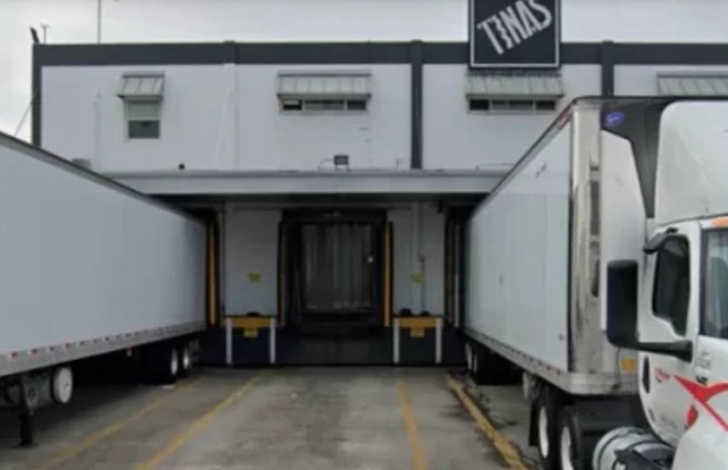 Jovem morre ao ser sugado por moedor de carne em fábrica na Califórnia