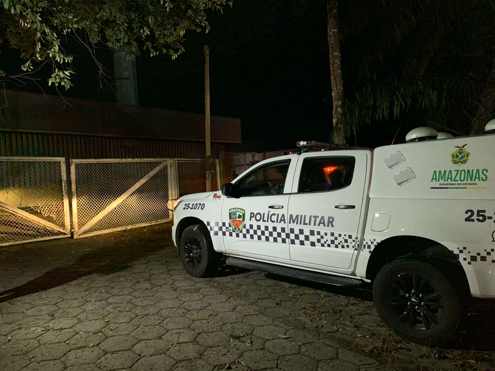 Suspeito é morto por seguranças ao invadir empresa no Distrito Industrial