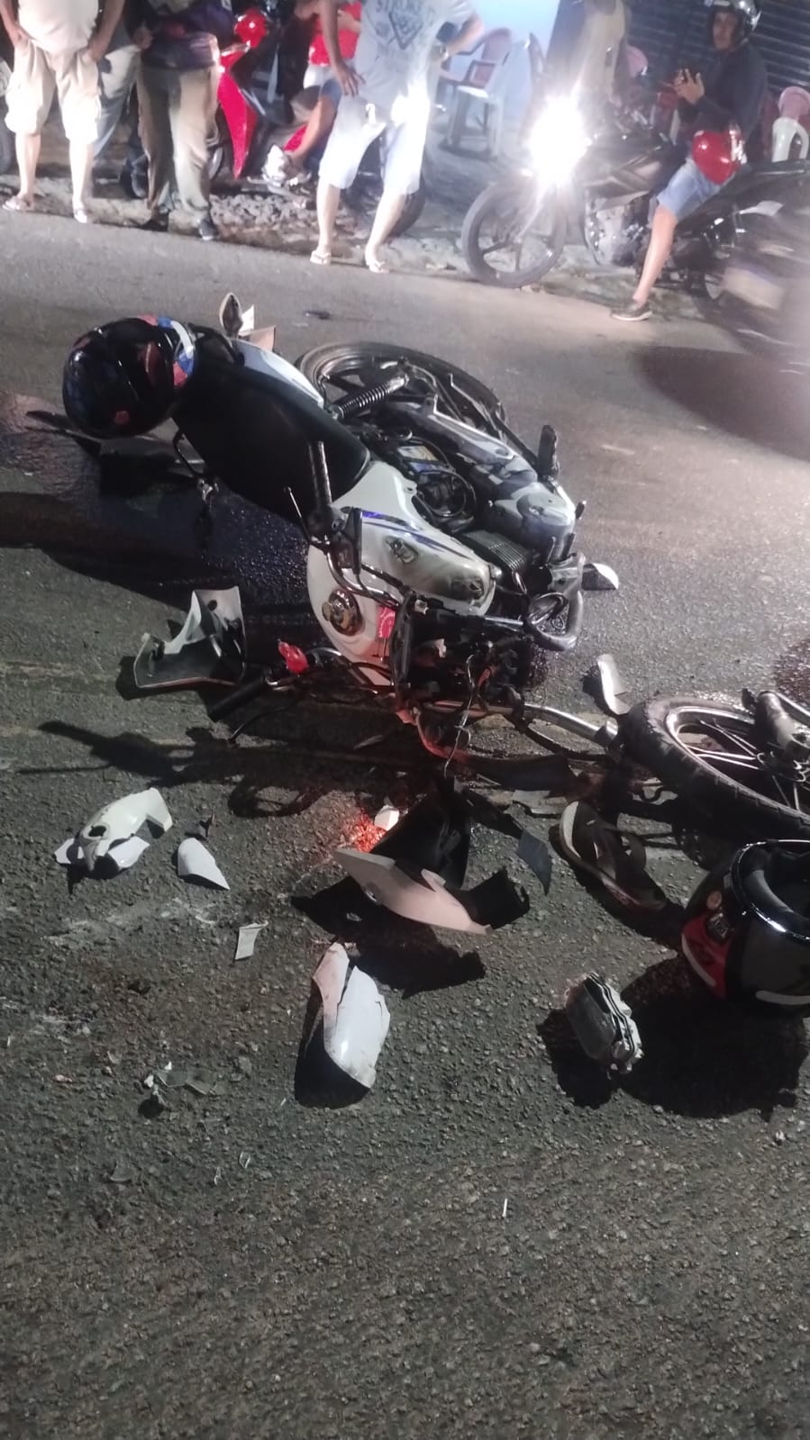 Motociclista morre após colidir com caminhão de lixo no bairro Educandos