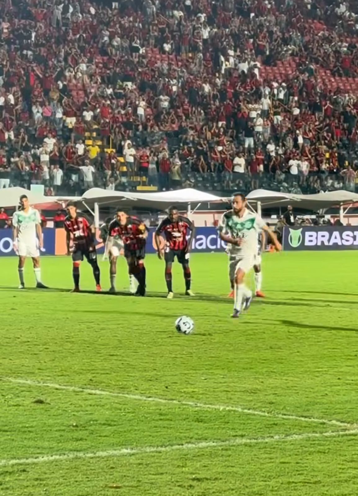 Juventude busca o empate no final e freia reação do Vitória no Brasileirão