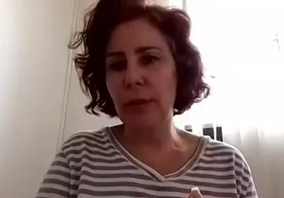 Moraes revoga bloqueio das redes sociais de Carla Zambelli