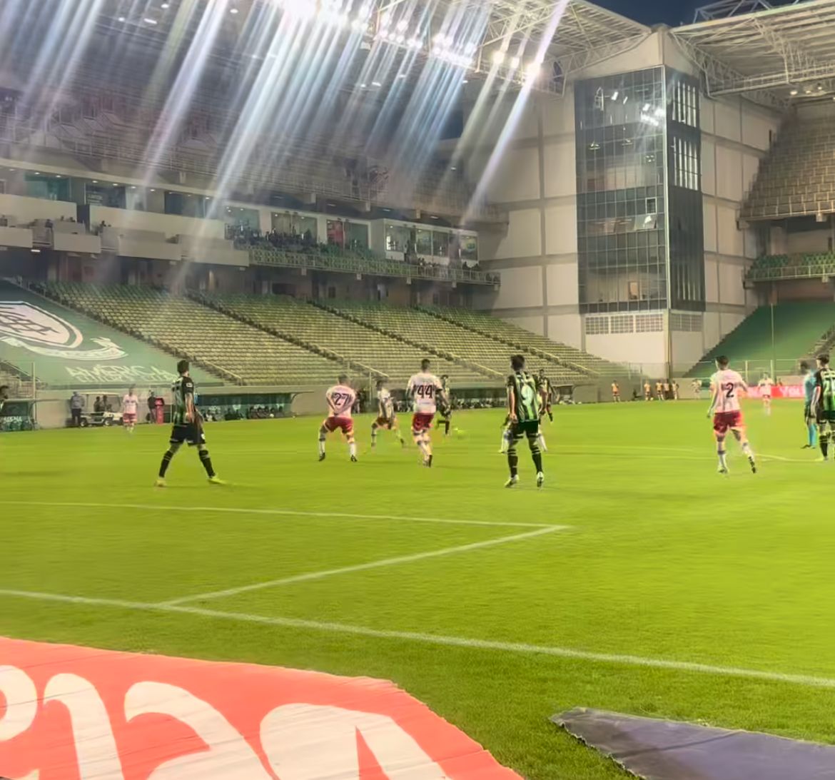 América-MG e CRB ficam no 1 a 1 no Independência