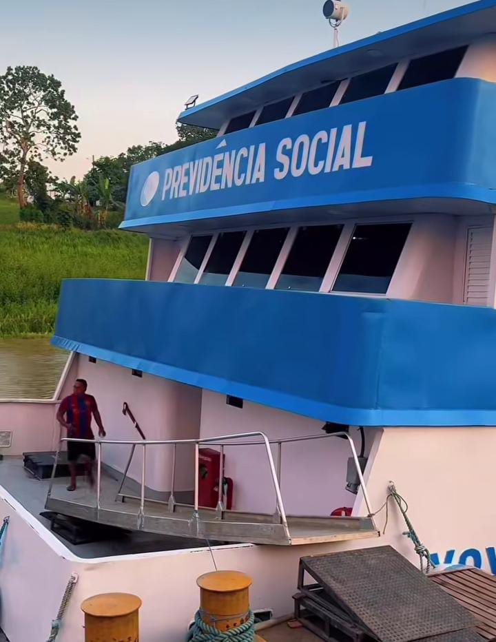 Barco da Previdência Social chega a Tabatinga para mutirão de benefícios