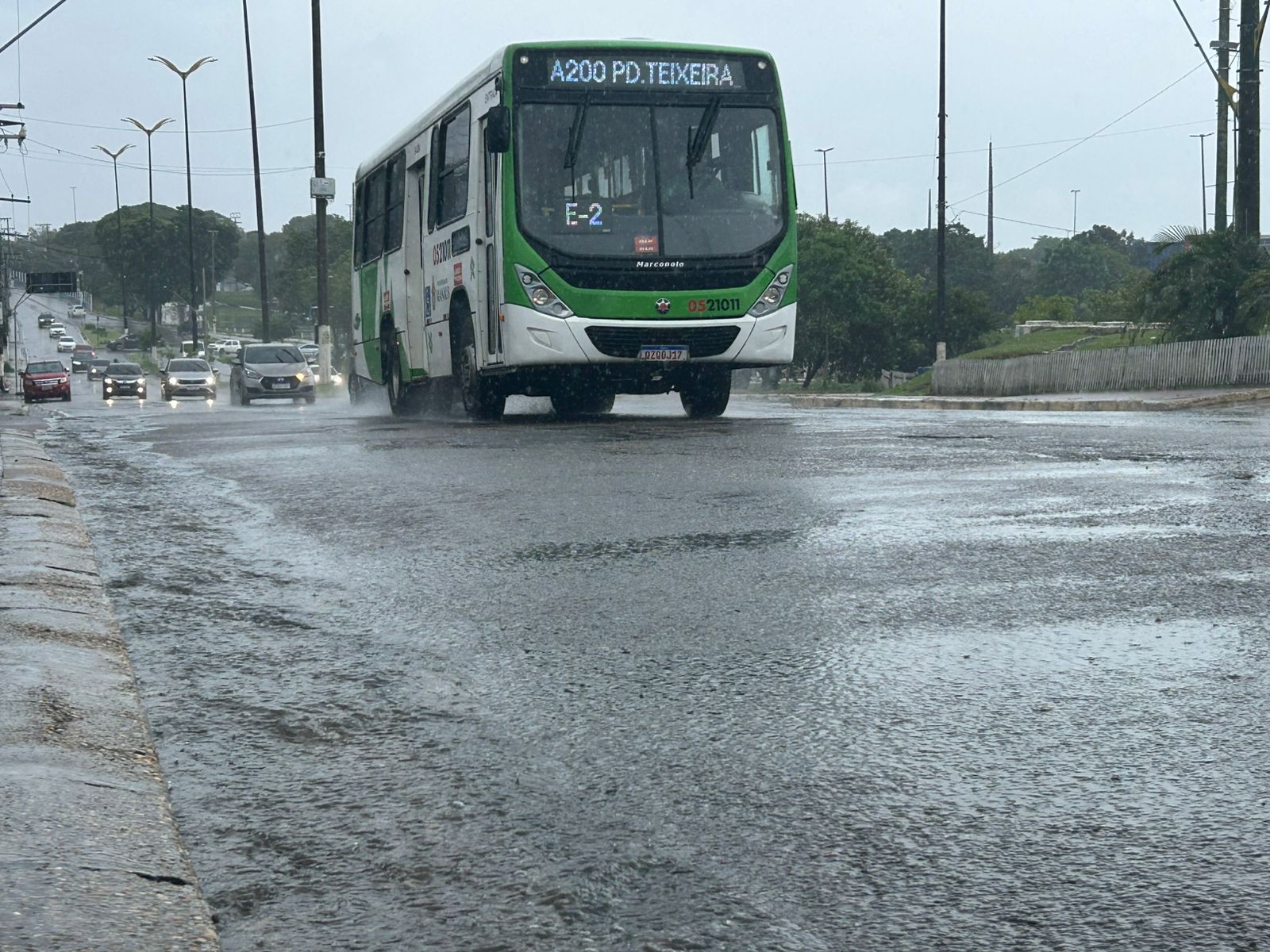 Chuva deixa Manaus em estado de alerta nesta quarta