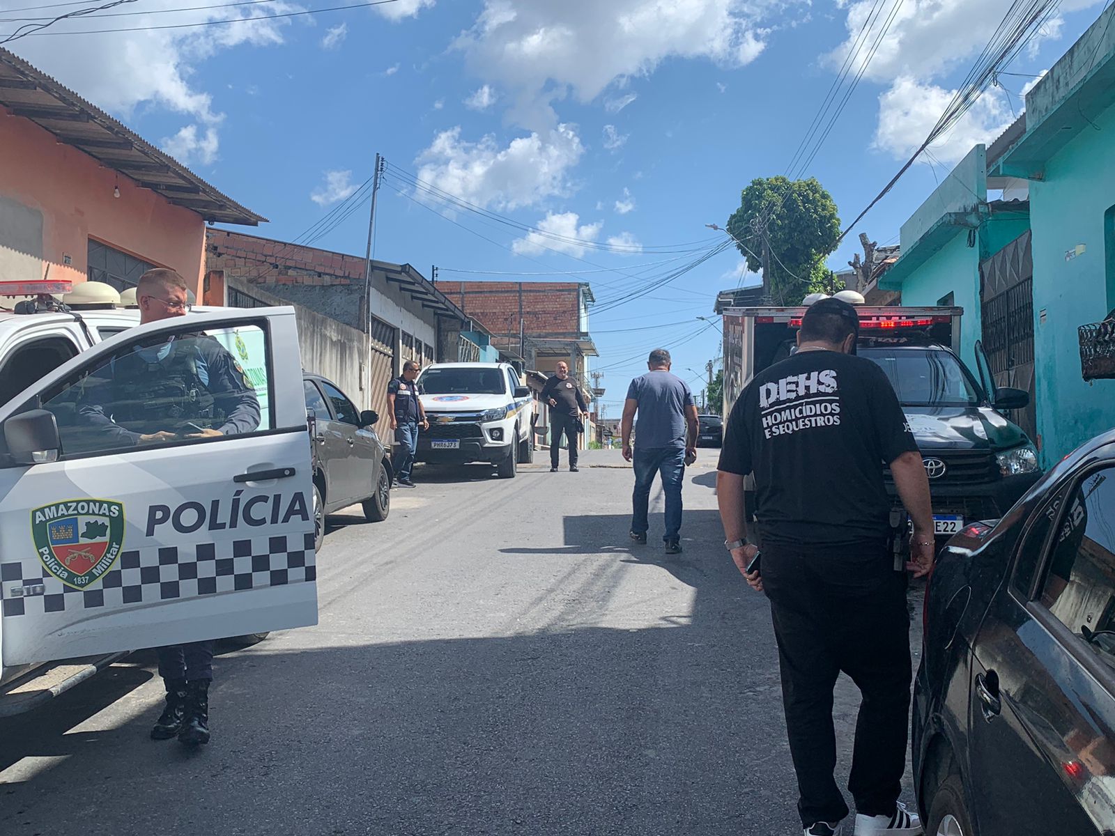 Venezuelano é encontrado morto dentro de casa em Manaus