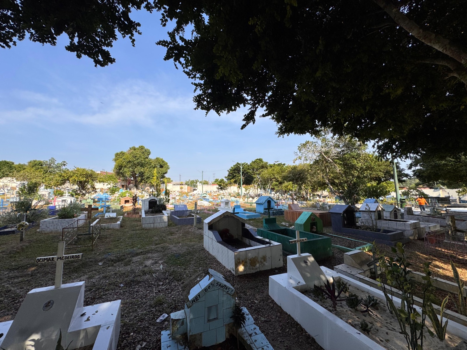 Dia de Finados: Veja programação para visitação nos cemitérios de Manaus