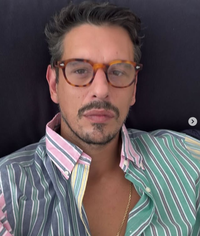 Após boatos de affair com Gracyanne, João Vicente diz estar vivendo romance