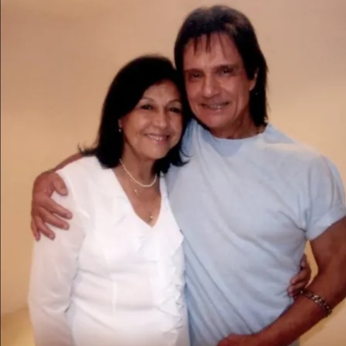 Morre Norma Braga, irmã de Roberto Carlos, aos 90 anos