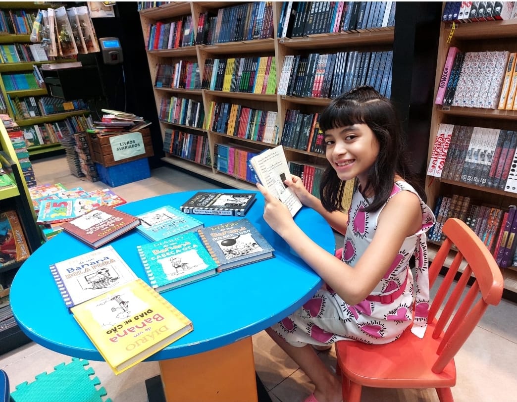 Aluna de 9 anos de Manaus vence 1º lugar em prêmio nacional de literatura