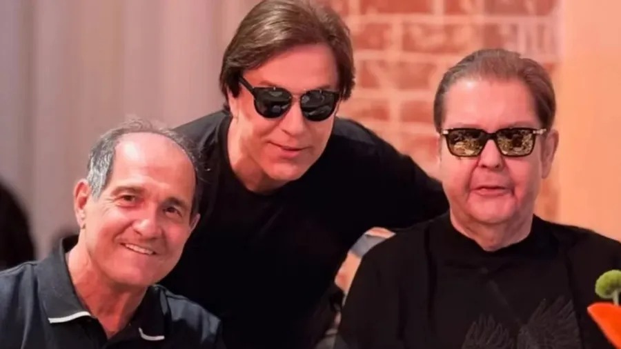 Faustão surge em post raro em aniversário de Muricy Ramalho