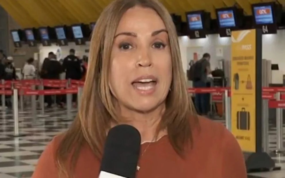 Repórter da Globo cai da escada, rompe ligamentos e é afastada 