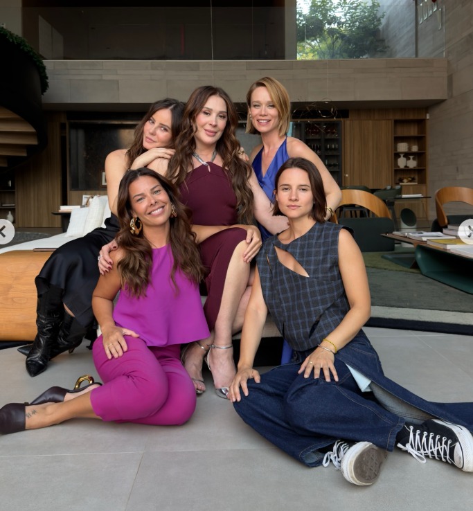 Paolla Oliveira surge pela primeira vez após término com Diogo Nogueira 