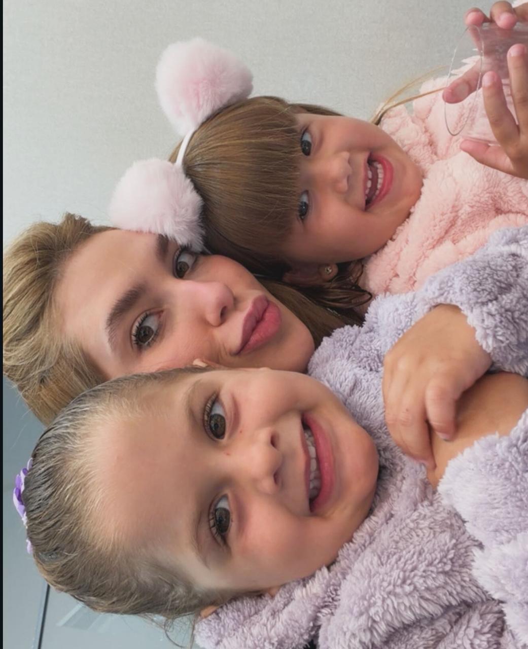 Virginia chega a Madri com Vini Jr. e os filhos para o réveillon 