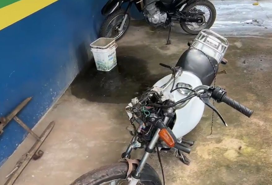 Motociclista atropela e mata homem que caminhava na AM-010 no Ano Novo