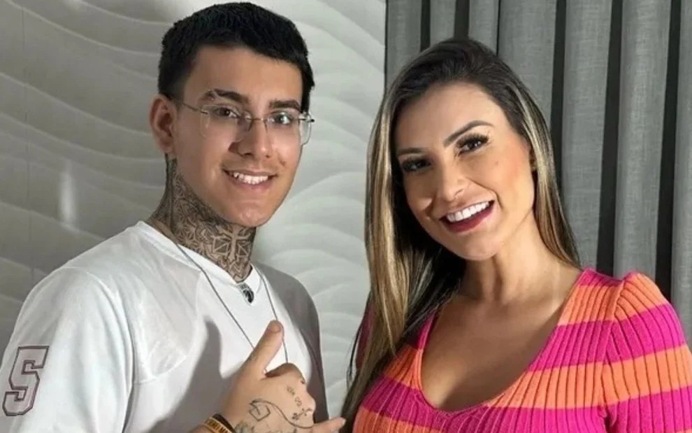 Andressa Urach choca ao revelar que gravou conteúdo adulto com o filho