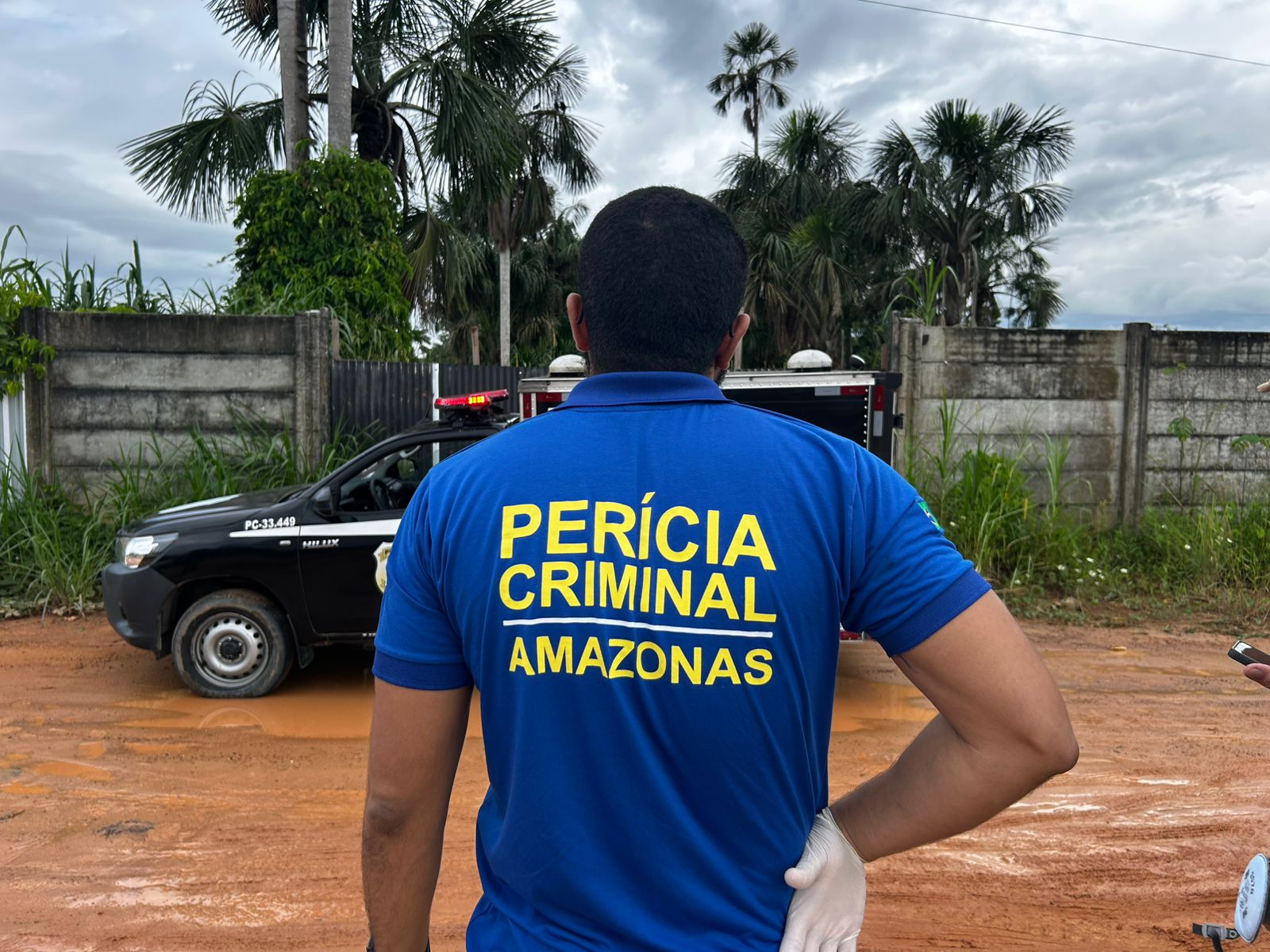 Seminu, homem é encontrado morto em terreno ao lado de fábrica no Tarumã