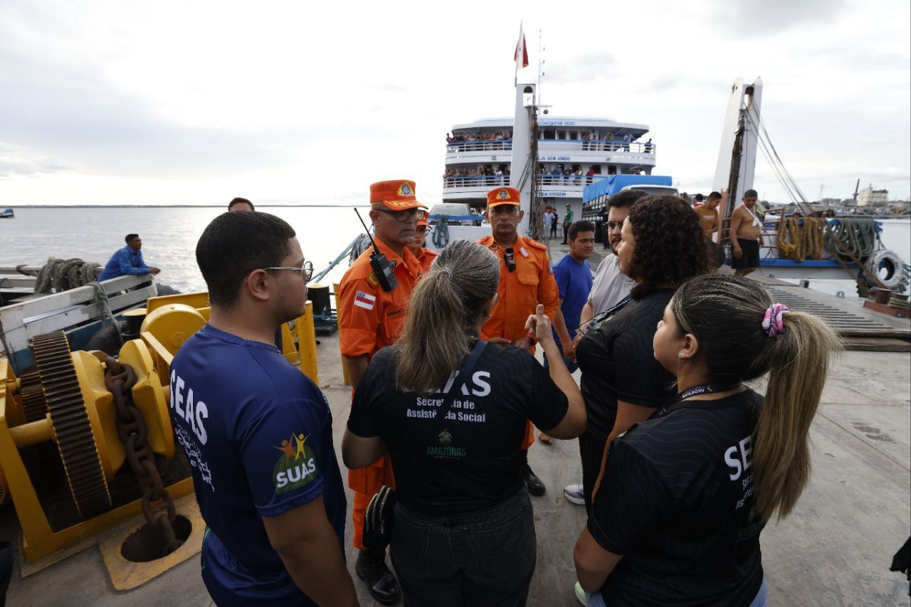 Buscas por desaparecidos no Encontro das Águas entram no terceiro dia