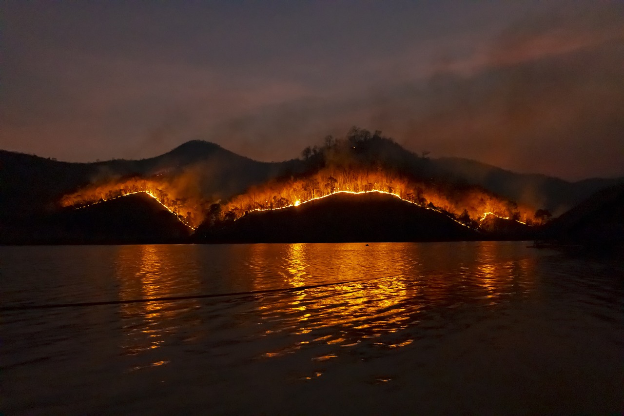 Peru declara estado de emergência devido a incêndios florestais