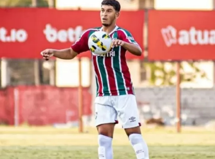 Ex-jogador do sub-23 do Fluminense morre em acidente de carro
