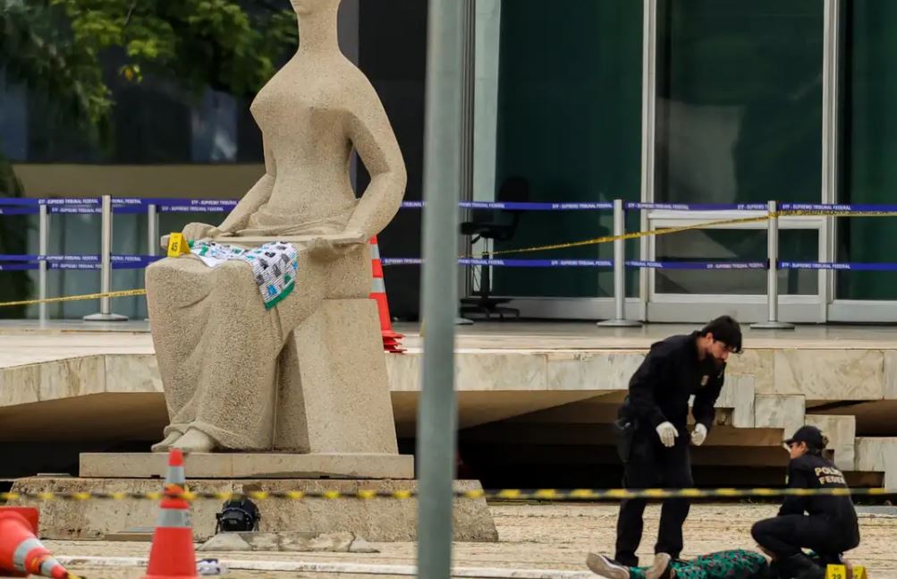 Partido de Bolsonaro repudia atentado a bomba na Praça dos Três Poderes