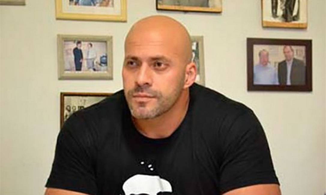 Silveira cometeu crime de desacato ao recusar usar máscara, concluiu PF 