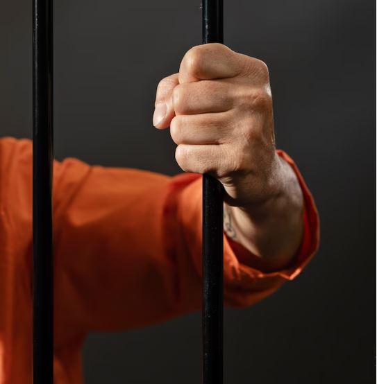 Polícia recaptura foragido após denúncia de violência doméstica em Manaus