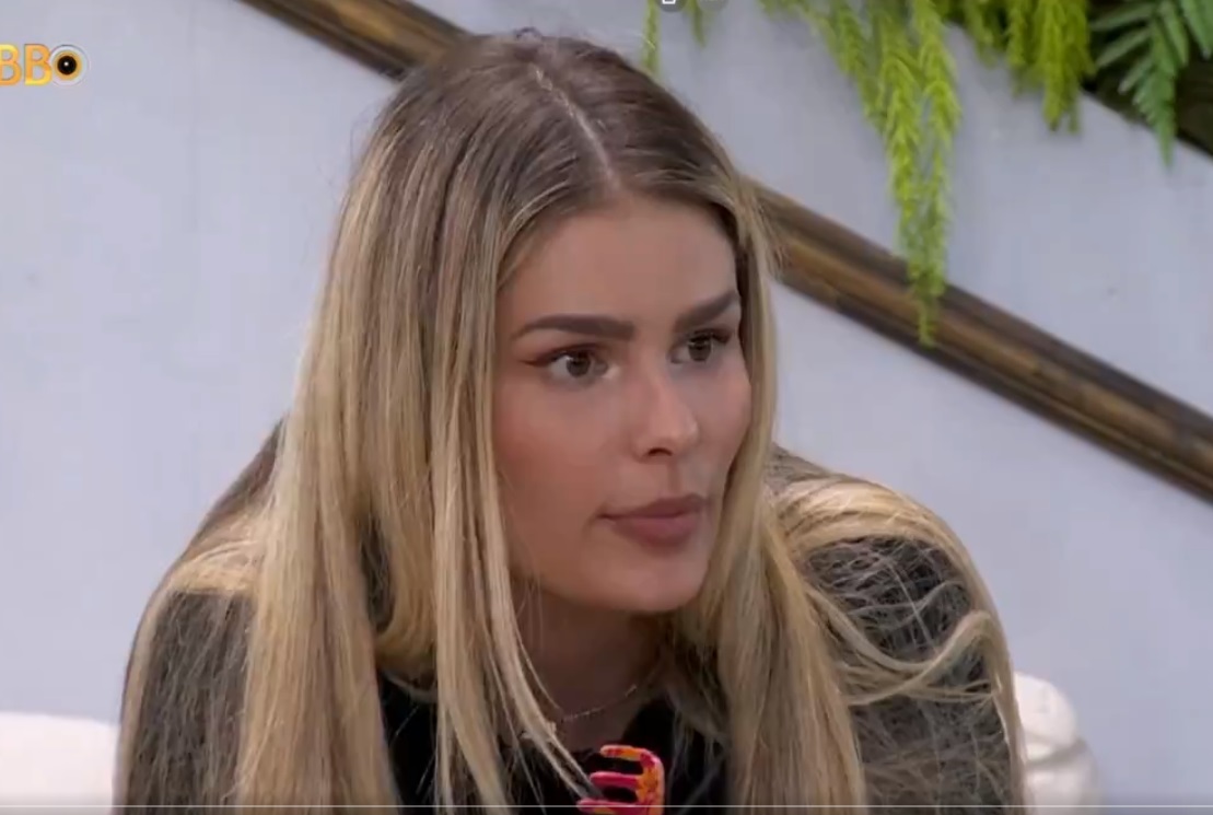 Equipe de Yasmin Brunet se manifesta sobre acusação de racismo: 'difamação'