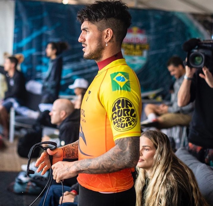 Yasmin Brunet revela que há motivo por trás de Medina fazer questão levá-la