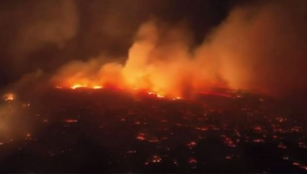 Sobe para 55 o número de vítimas de incêndio catastrófico no Havaí