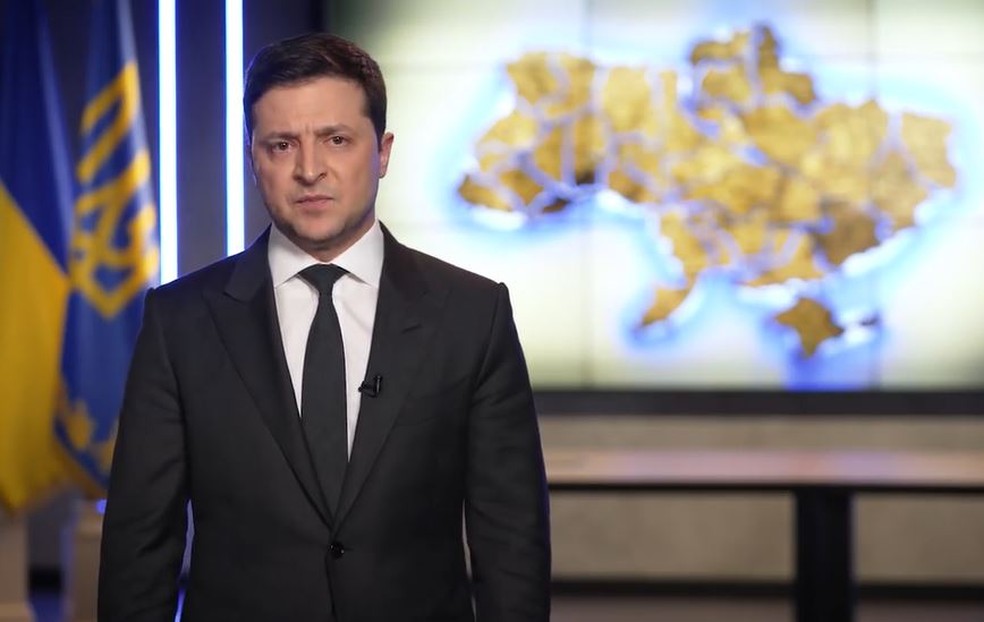 Presidente Zelensky diz que Ucrânia não vai baixar as armas