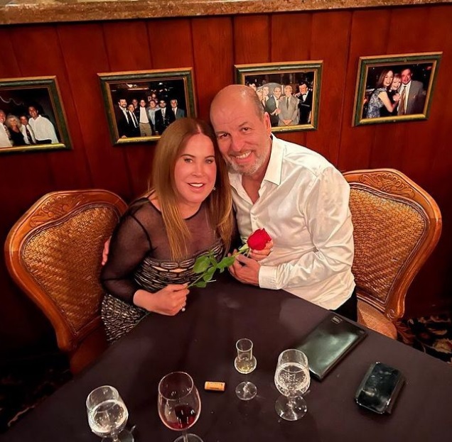 Zilu curte noite romântica com namorado no show de Fábio Jr. 