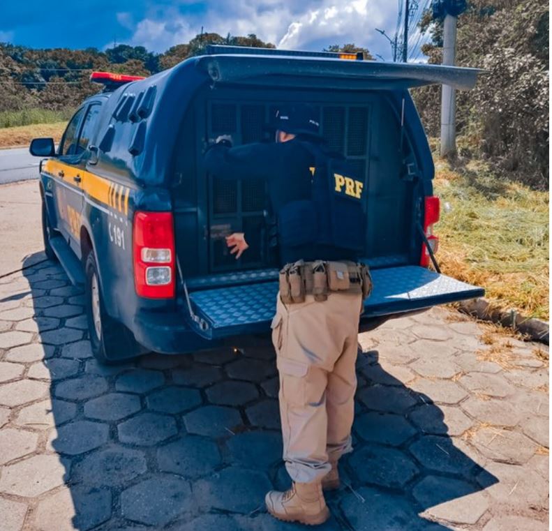 Foragido do Pará é preso durante blitz da PRF no Amazonas